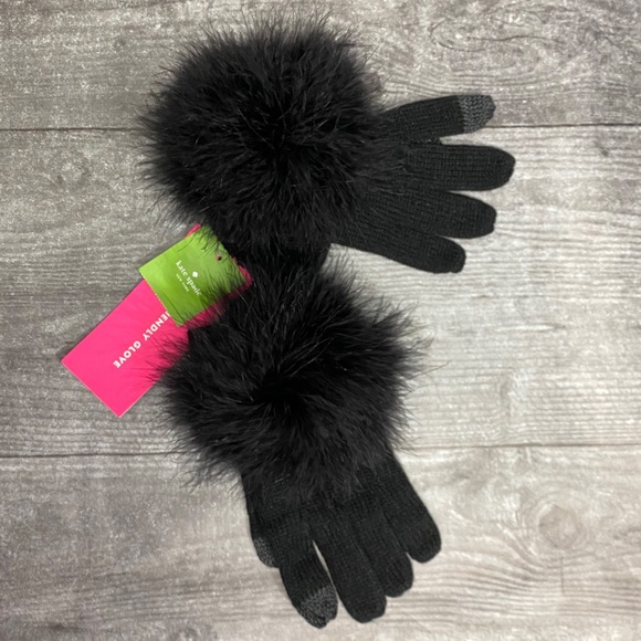 NWT Kate Spade Pom Pom Tech Friendly Gloves - Picture 5 of 8